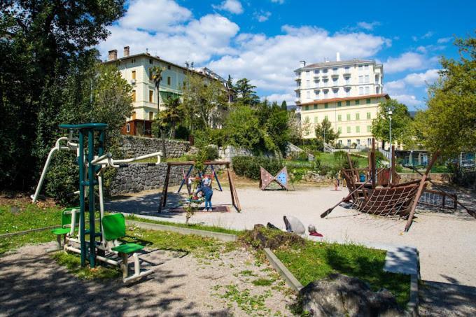 Apartments Lovro Lovran Luaran gambar